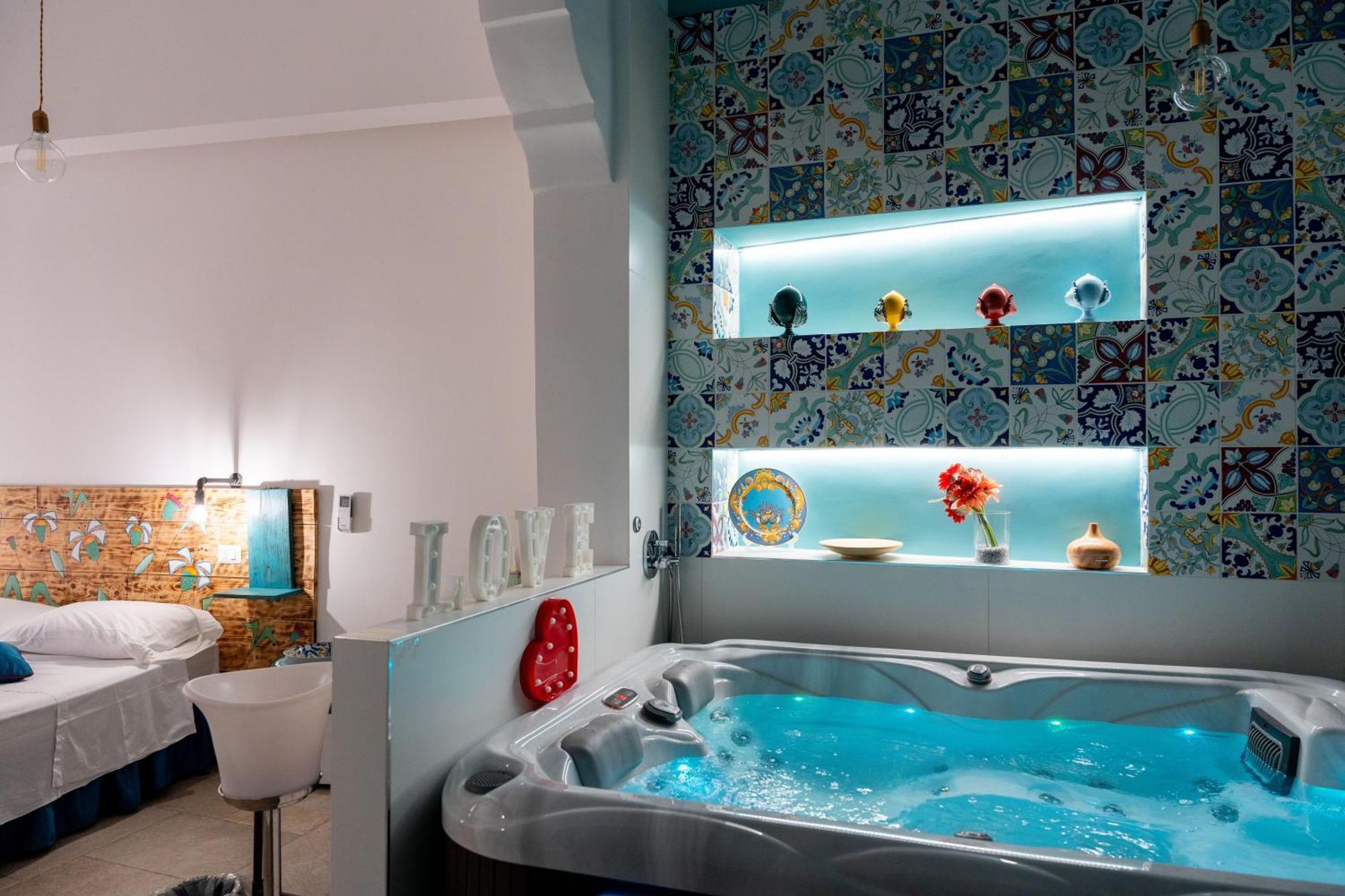Palazzo Nicolaus Del Borgo Antico Bed & Breakfast Bari Luaran gambar